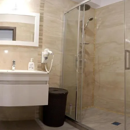 Sophia 2 Mamaia, Cu Piscina Si Catre * ママイア