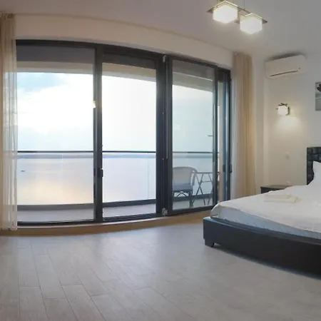 Sophia 2 Mamaia, Cu Piscina Si Catre Mamaia