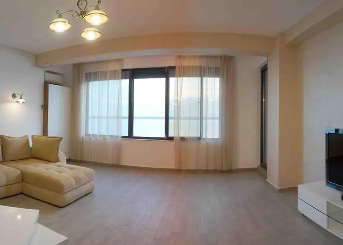 Sophia 2 Mamaia, Cu Piscina Si Catre * 马马亚